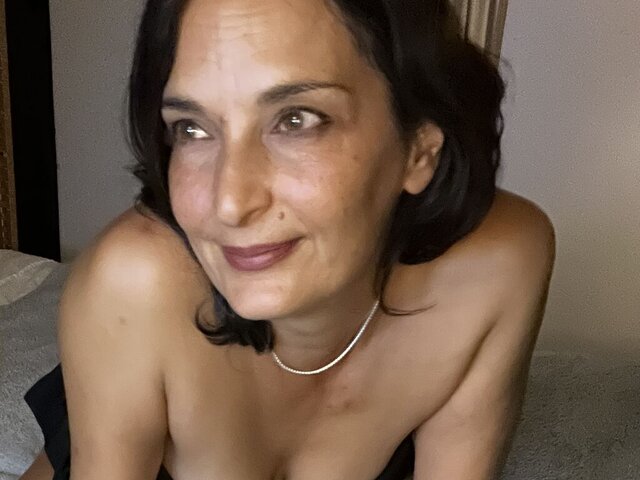 View MichaelaBelle Naked Private