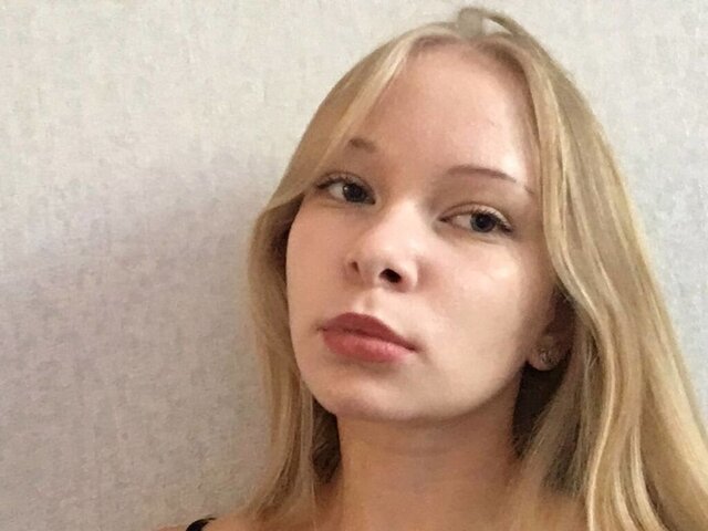 View MoireBanwell Naked Private