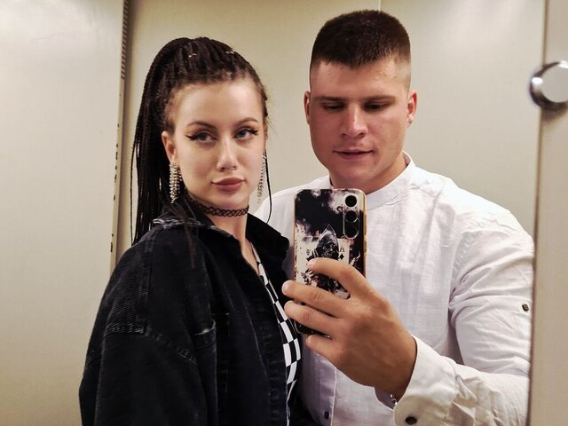 View NadiNicolas Naked Private