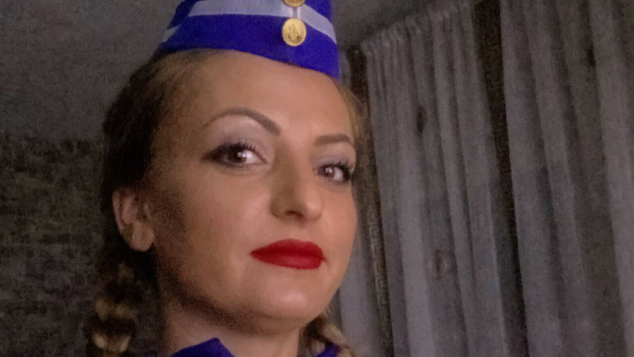 View NicoleExotic Naked Private