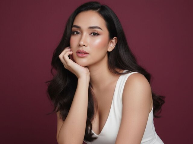 View NicoleHenson Naked Private