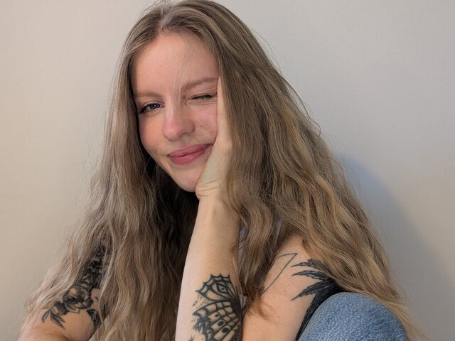 View NikaCherie Naked Private