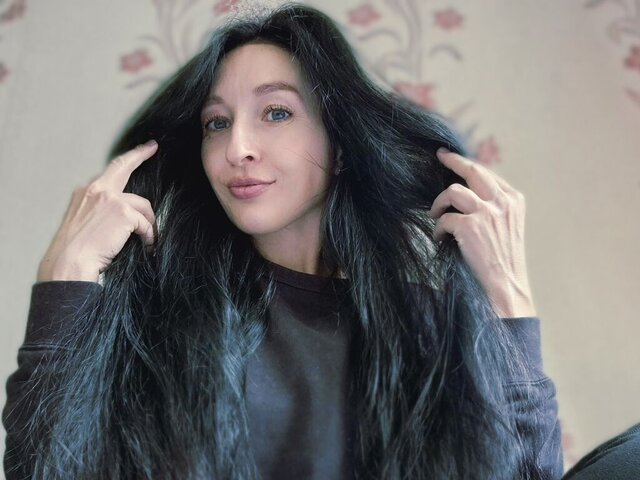 View NikaJunes Naked Private