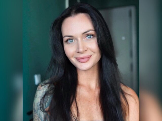 View NikiVeronika Naked Private