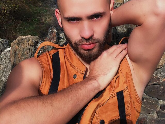 View NoahMorton Naked Private