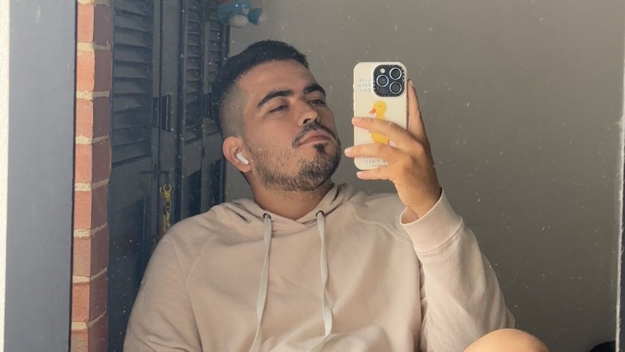 View PatrickCollins Naked Private