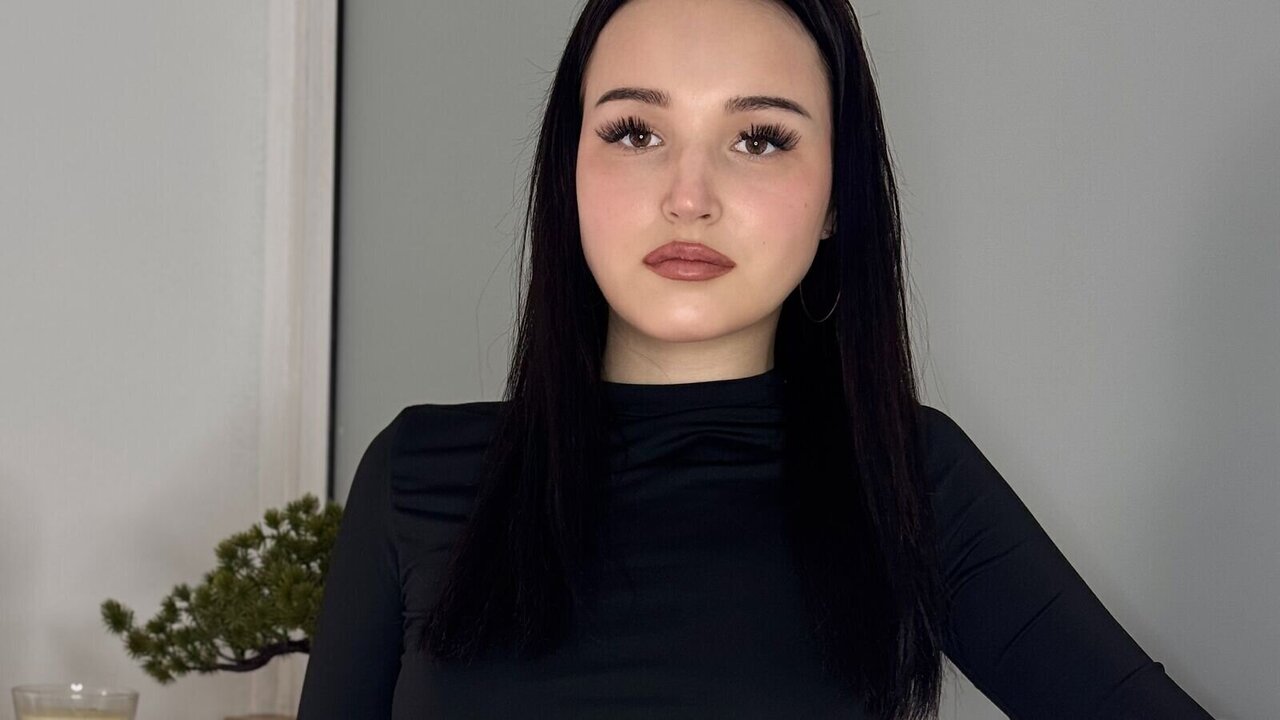 View PollyGeer Naked Private