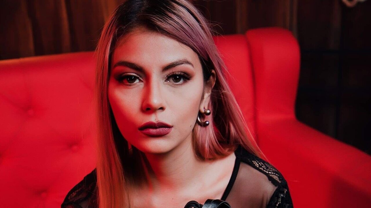 View SabrinaGibson Naked Private