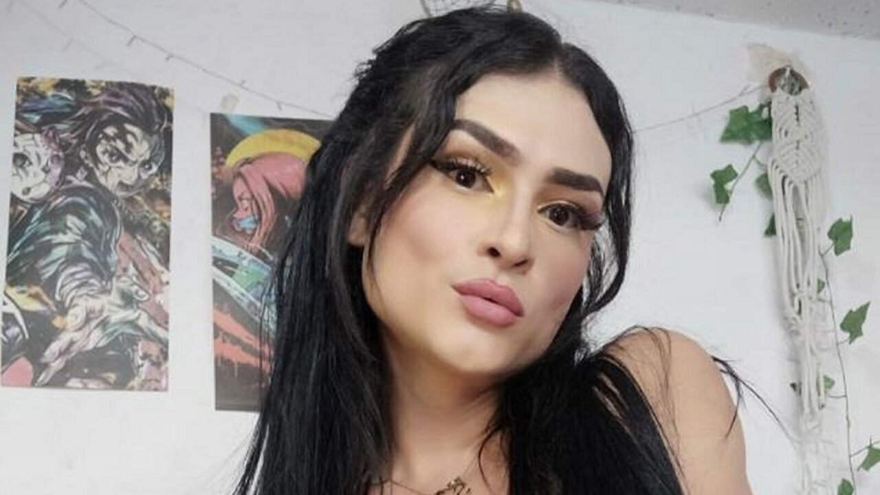 View SaraStown Naked Private