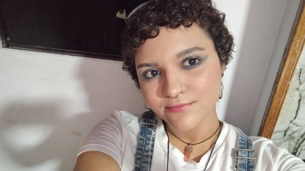 View SarahAldridge Naked Private