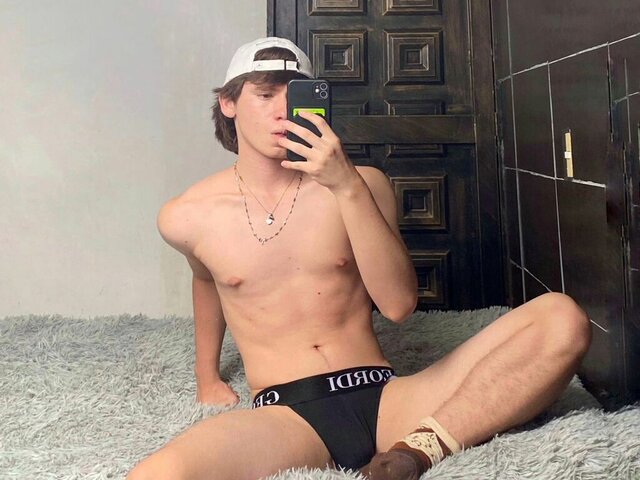 View SebastianQuesada Naked Private