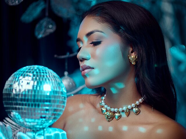 View SummerHudson Naked Private