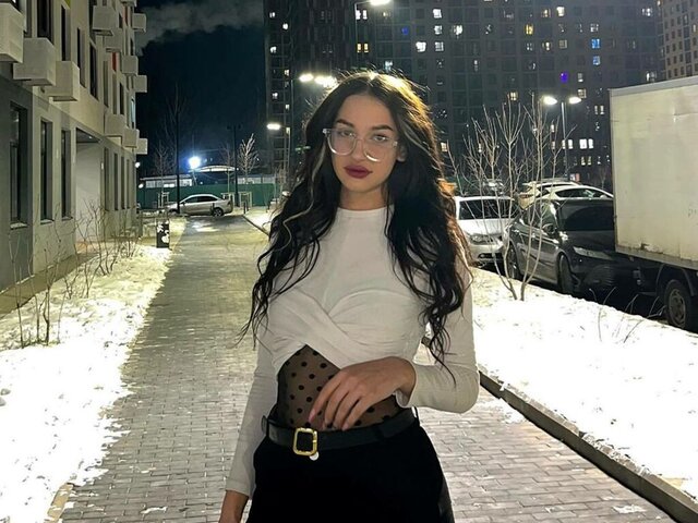 View UdelaBoundy Naked Private