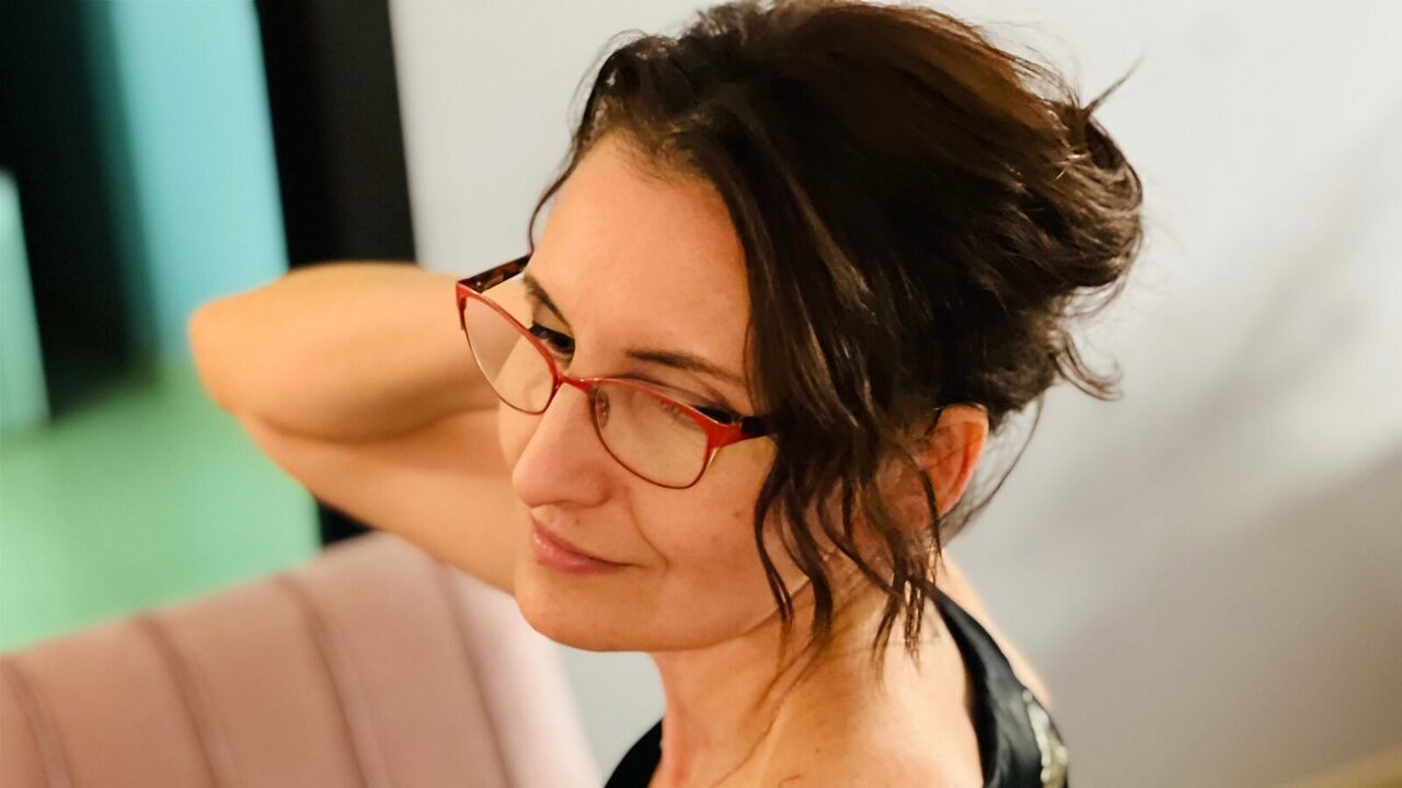 View UnaTerra Naked Private