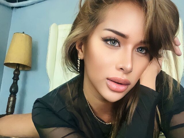 View VanessaFerragamo Naked Private