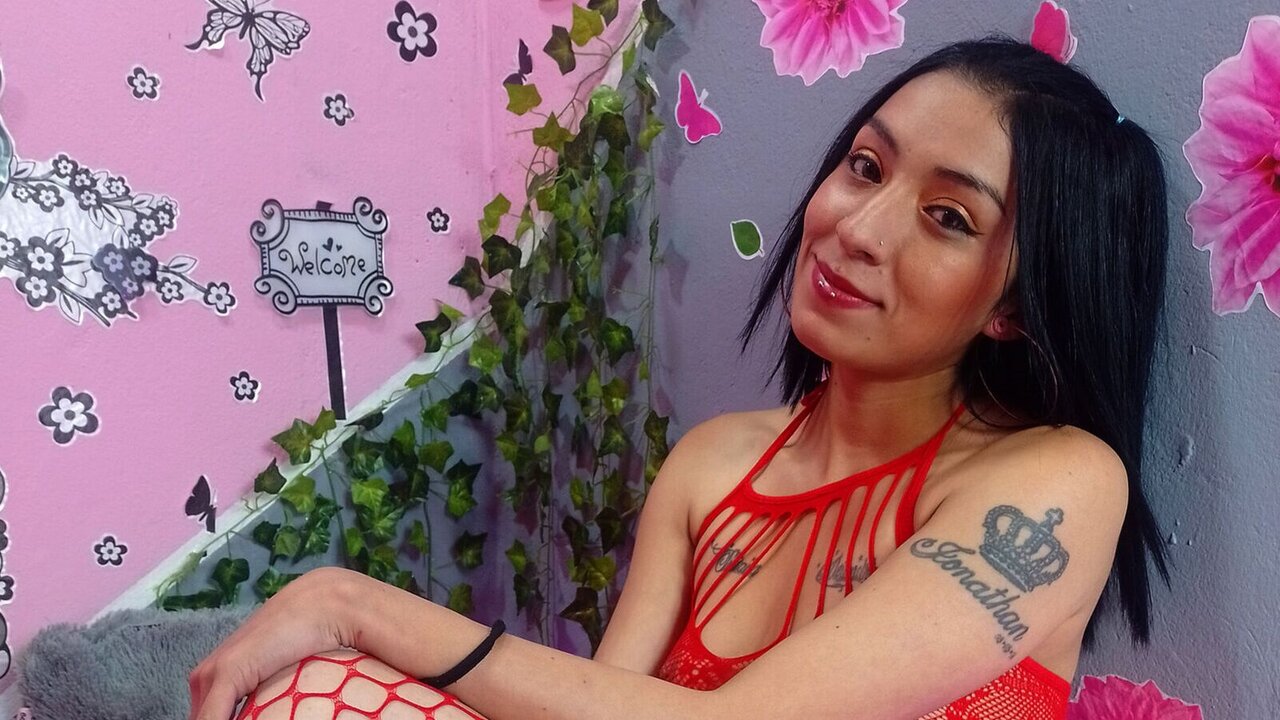 View ZharaHambard Naked Private